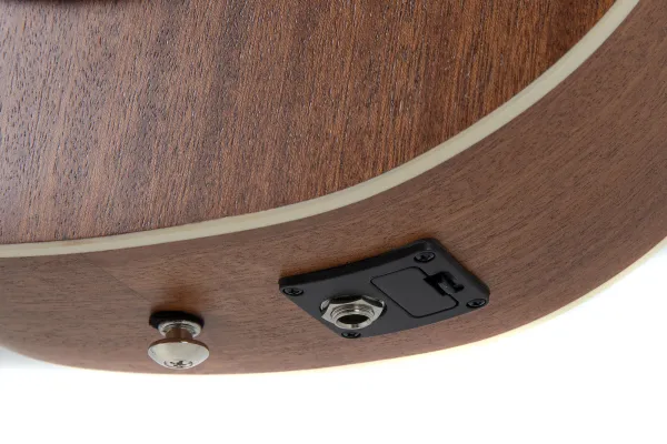 VGS Manoa Kaleo K-BS-CE Ukebass, Pickup, Cutaway, inkl. Gigbag
